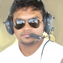 Flight instruments review briefing by flight safety officer